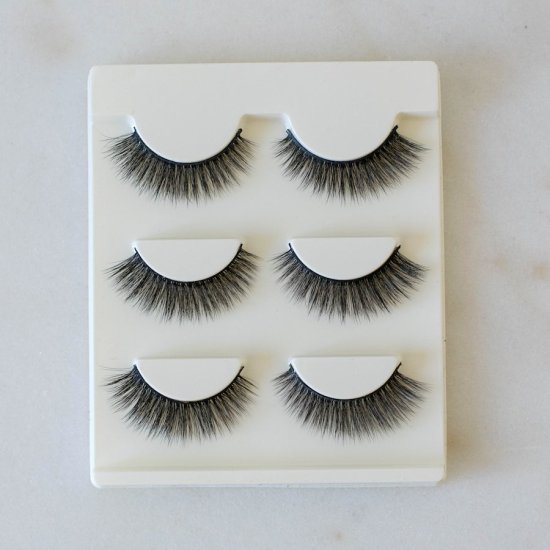 Natural false eyelashes (3 pairs) - Click Image to Close