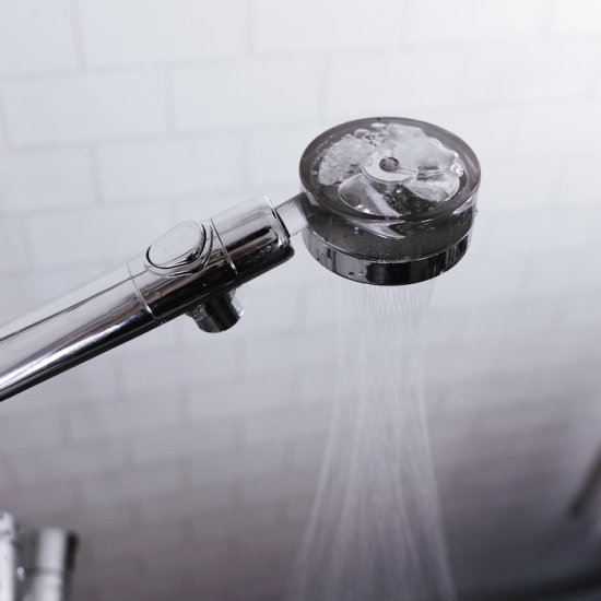 The high-pressure showerhead that saves water - Click Image to Close
