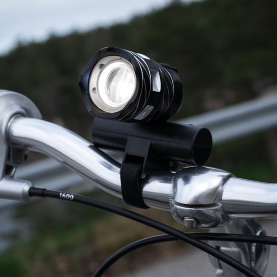 Bike light LED 1000 Lumen - Click Image to Close