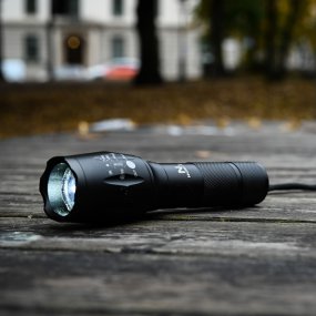 Rechargeable LED-flashlight