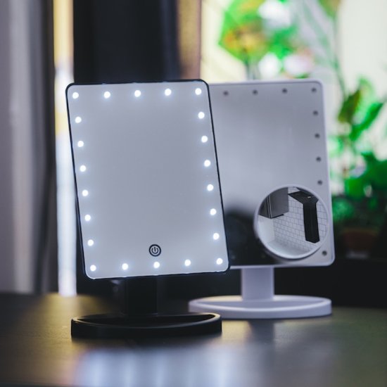 Make-up mirror with LED-lights - Click Image to Close