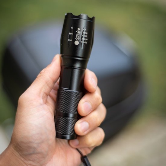 Tactical flashlight - Click Image to Close