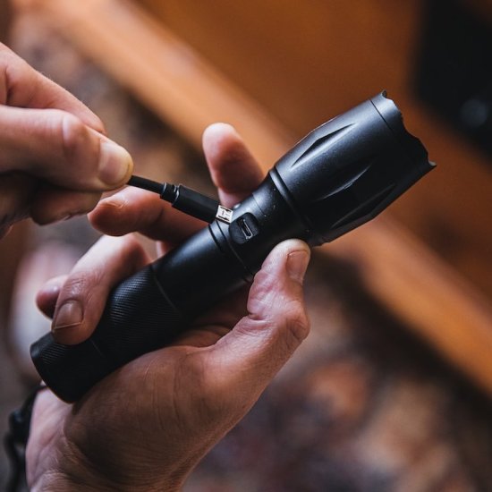 LED Flashlight - Rechargeable (USB) - Click Image to Close