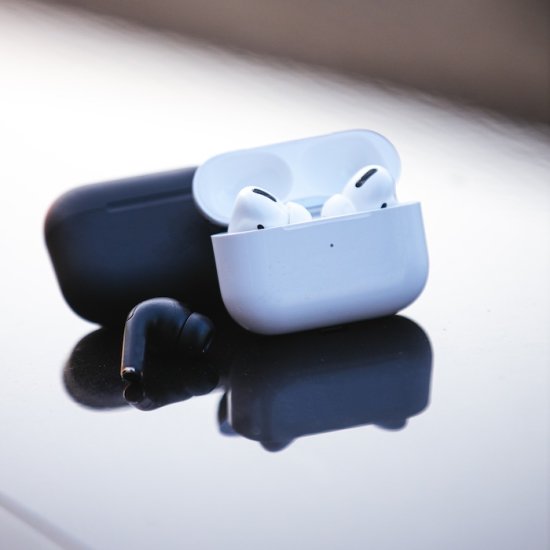 In-Ear Headphones - Elite - Click Image to Close