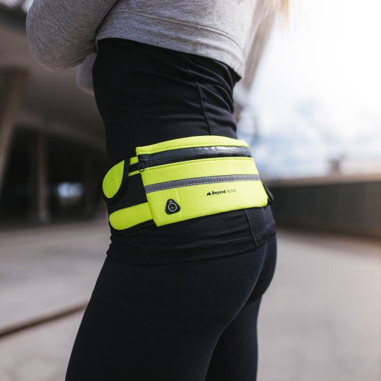 Waist belt for running with reflex - Click Image to Close