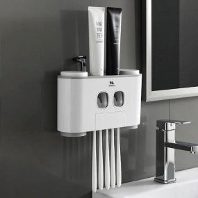 Toothbrush holder
