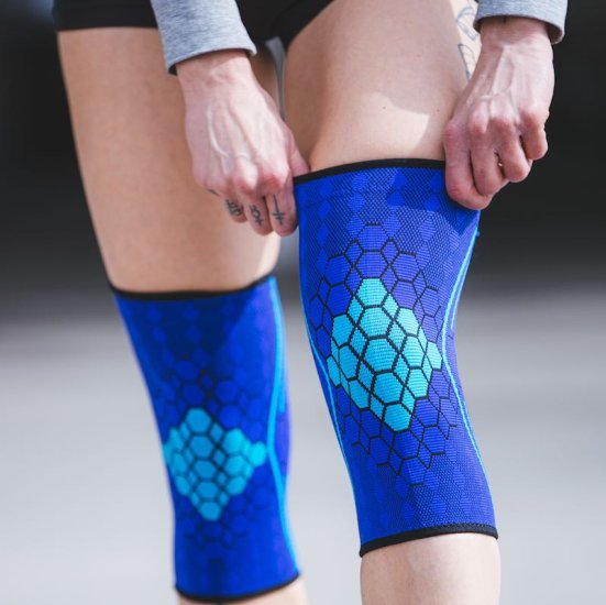 Knee protection with compression and anti-slip - Click Image to Close