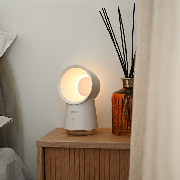 Night light with humidifier