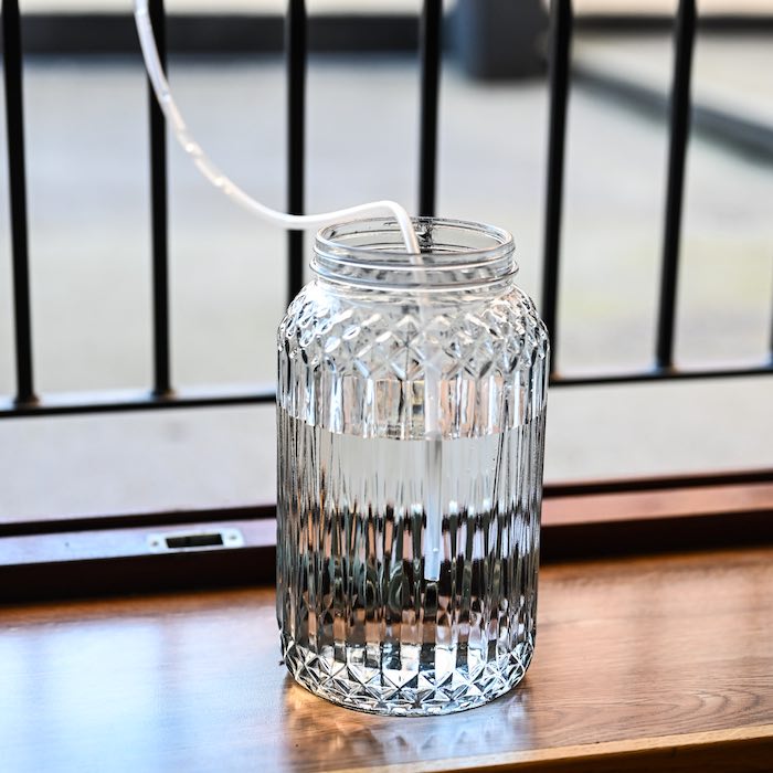 Automatic flower waterer