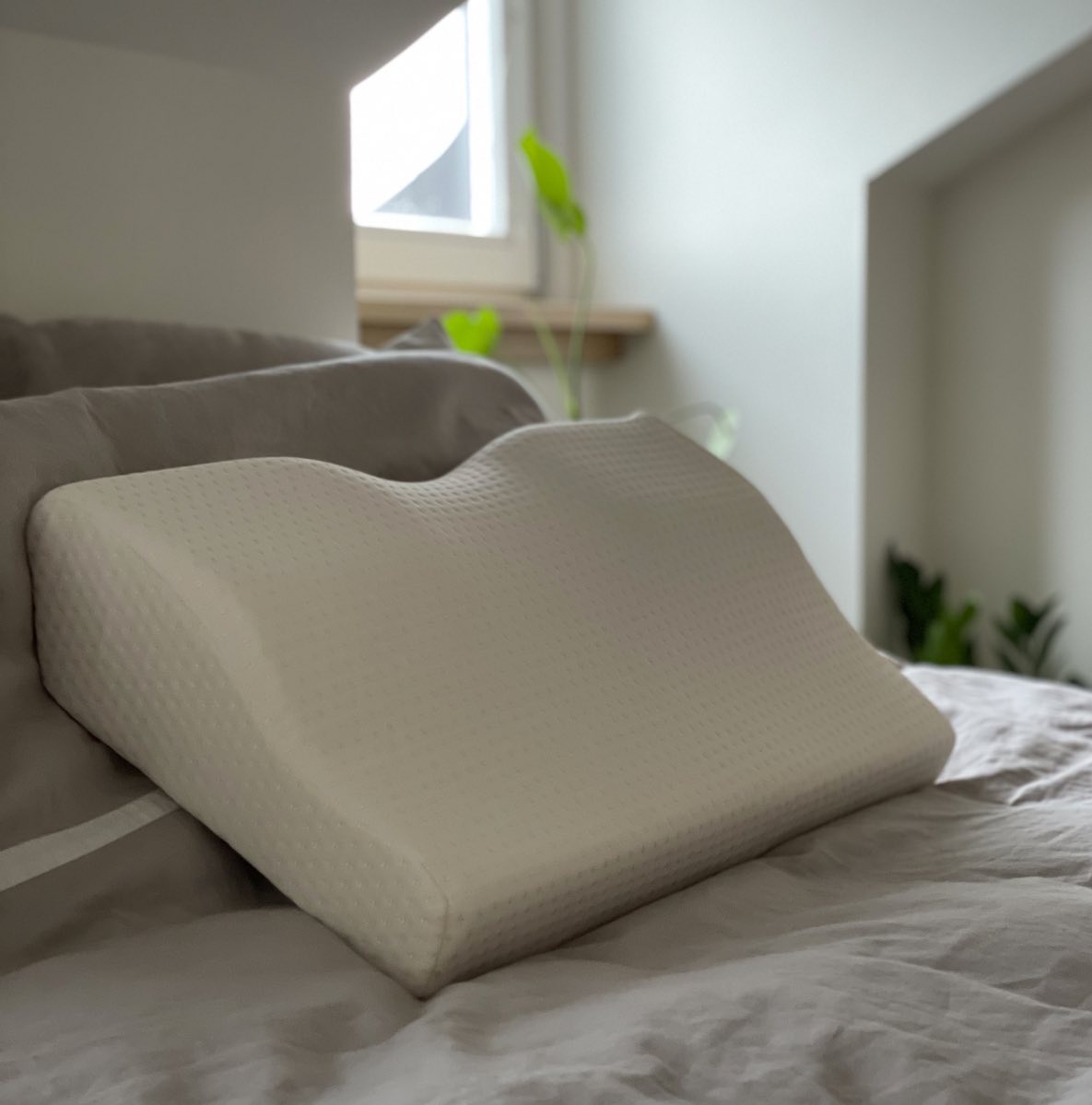 ergonomic pillow
