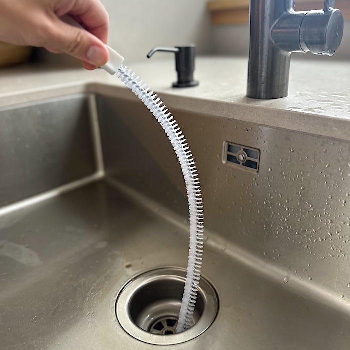 Drain cleaner for kitchen and bathroom