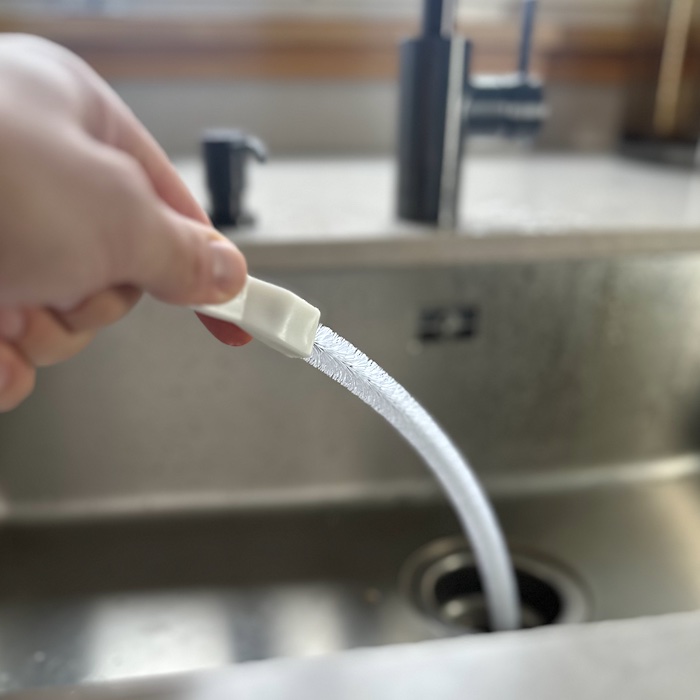 Drain cleaner for kitchen and bathroom