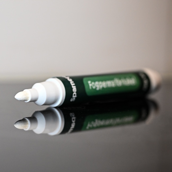 Grout pen for tiles