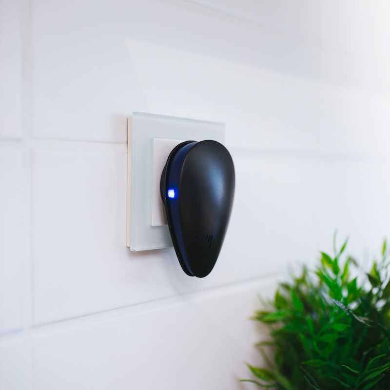Insect and pest repellent (Ultra-sound-device)