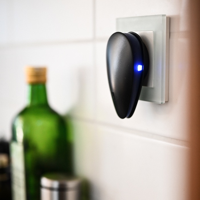 Insect and pest repellent (Ultra-sound-device)