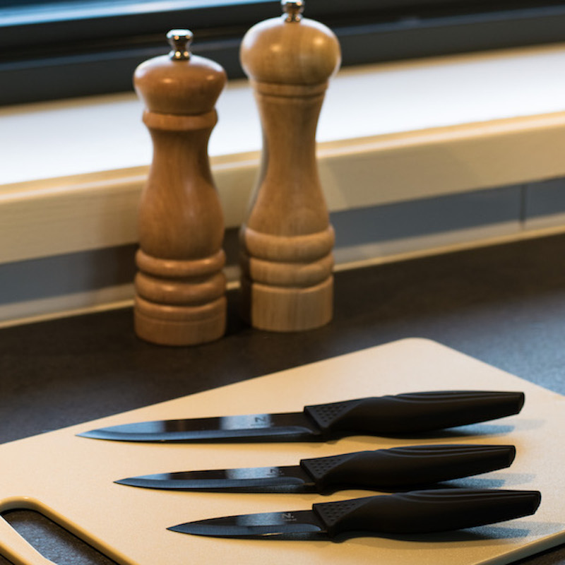 Ceramic knives in an affordable 3-pack