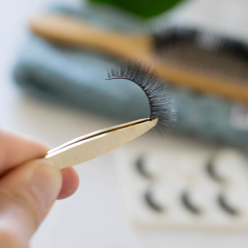 Natural false eyelashes (3 pairs)