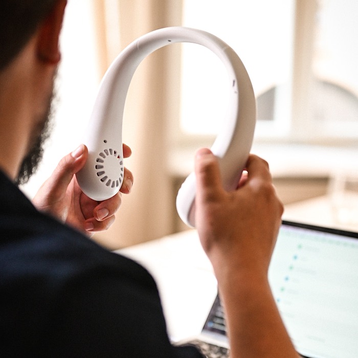 Neck and face fan USB