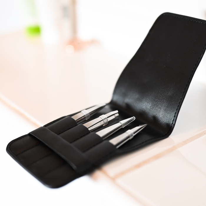 Tweezers for body and face