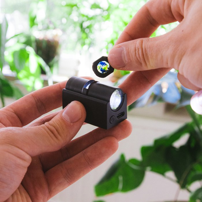 Wireless Space Projector - 8 Planets