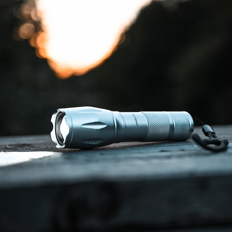 Tactical flashlight