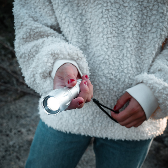 Tactical flashlight