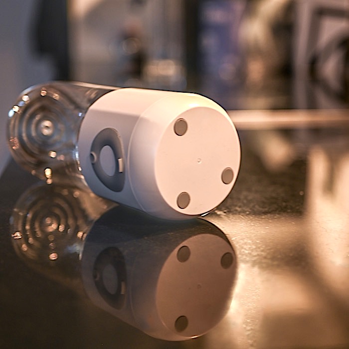 Wireless mixer with battery
