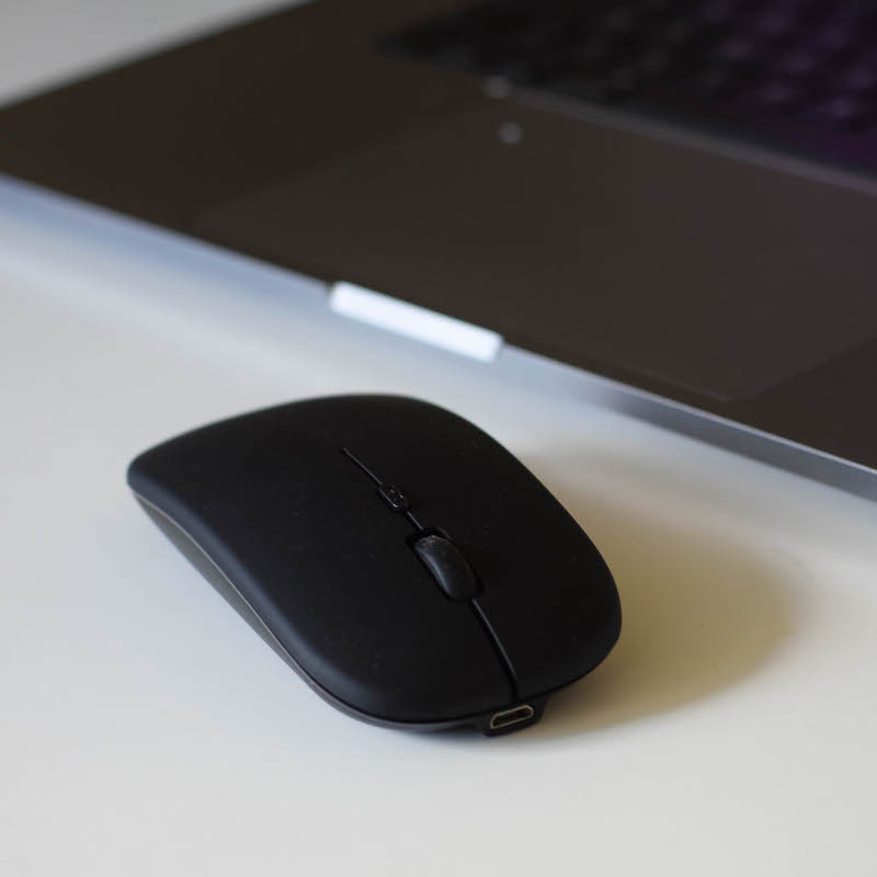 Wireless computer mouse