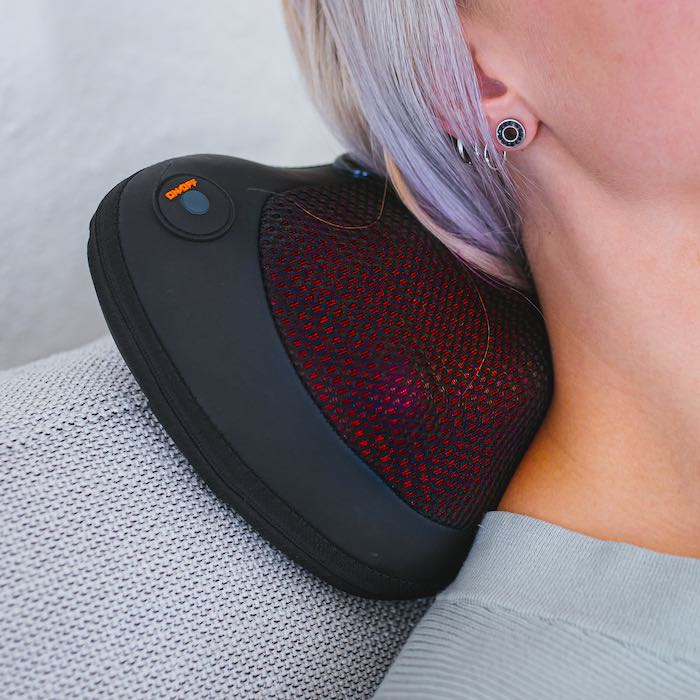 Wireless massage pillow with heat
